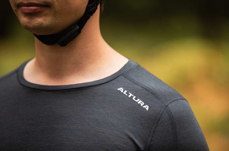 Altura Merino 50 Unisex Baselayer review off road.cc